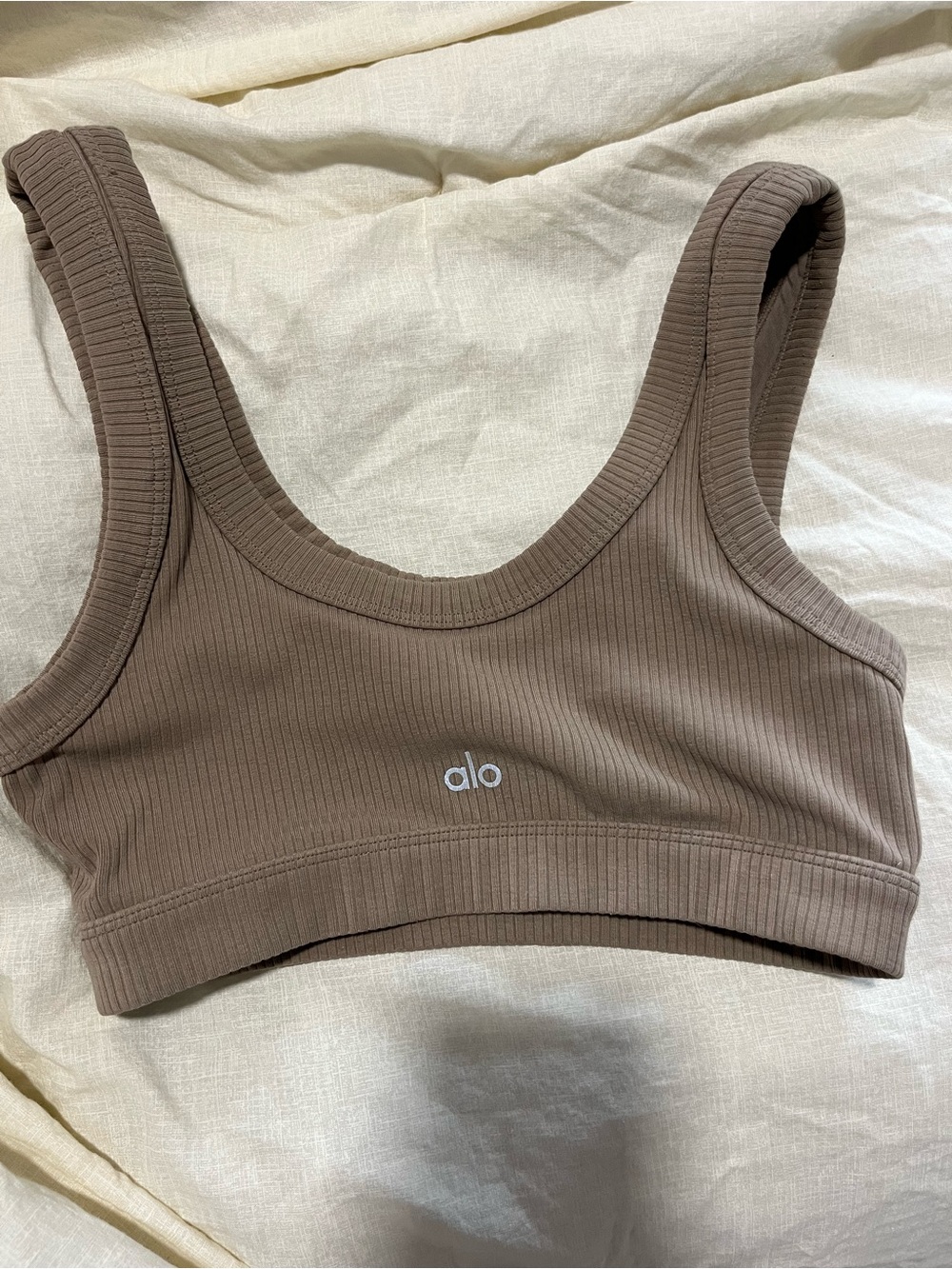 ALO Yoga Ribbed Scoop Sports Bra in Brown